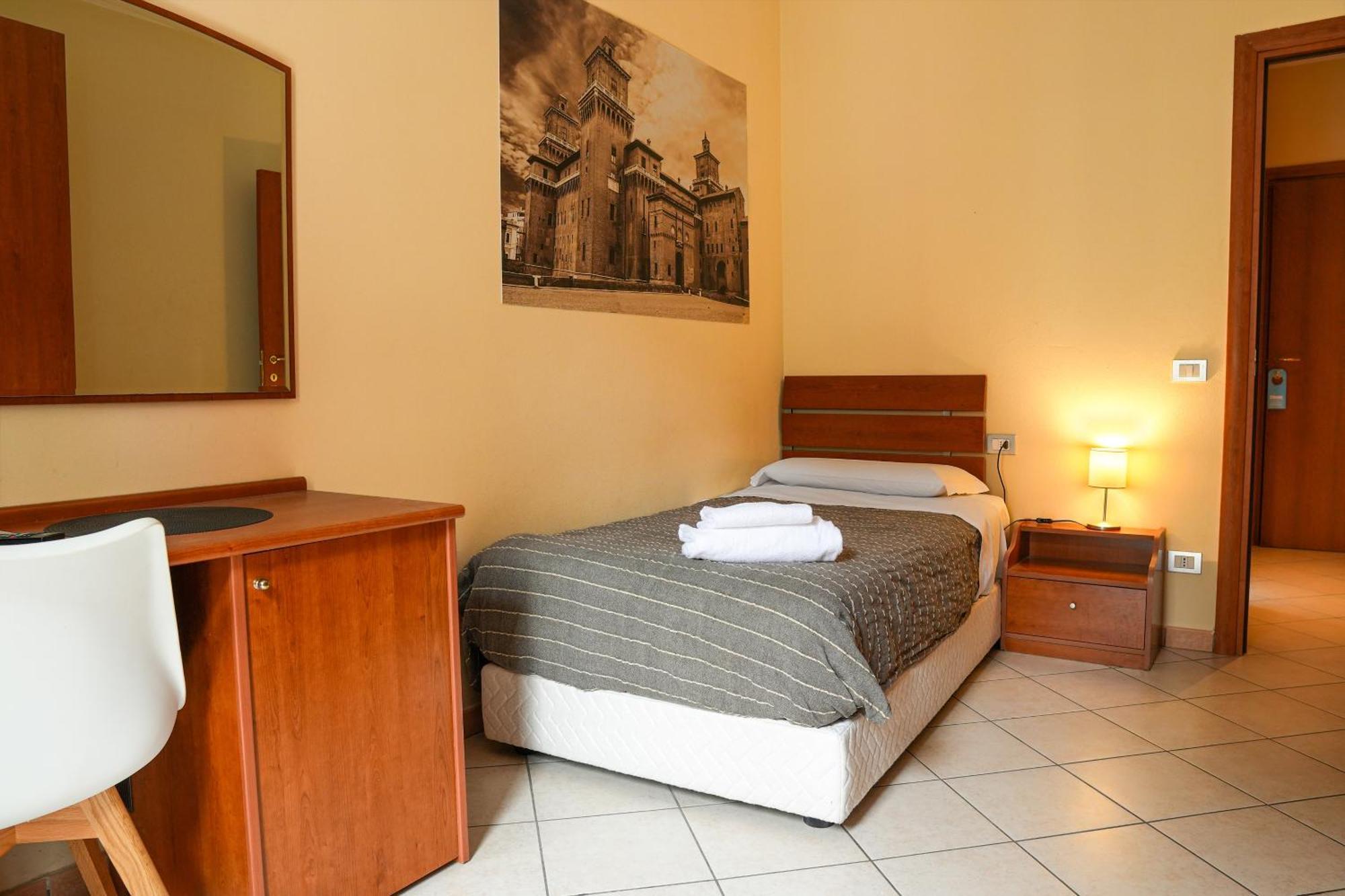 Smart Hotel Ferrara Exterior foto